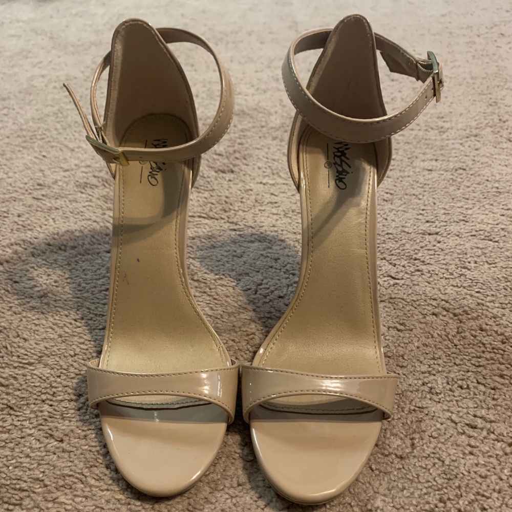 Nude Heals